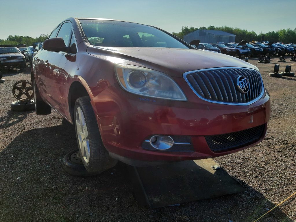 BUICK VERANO 2012