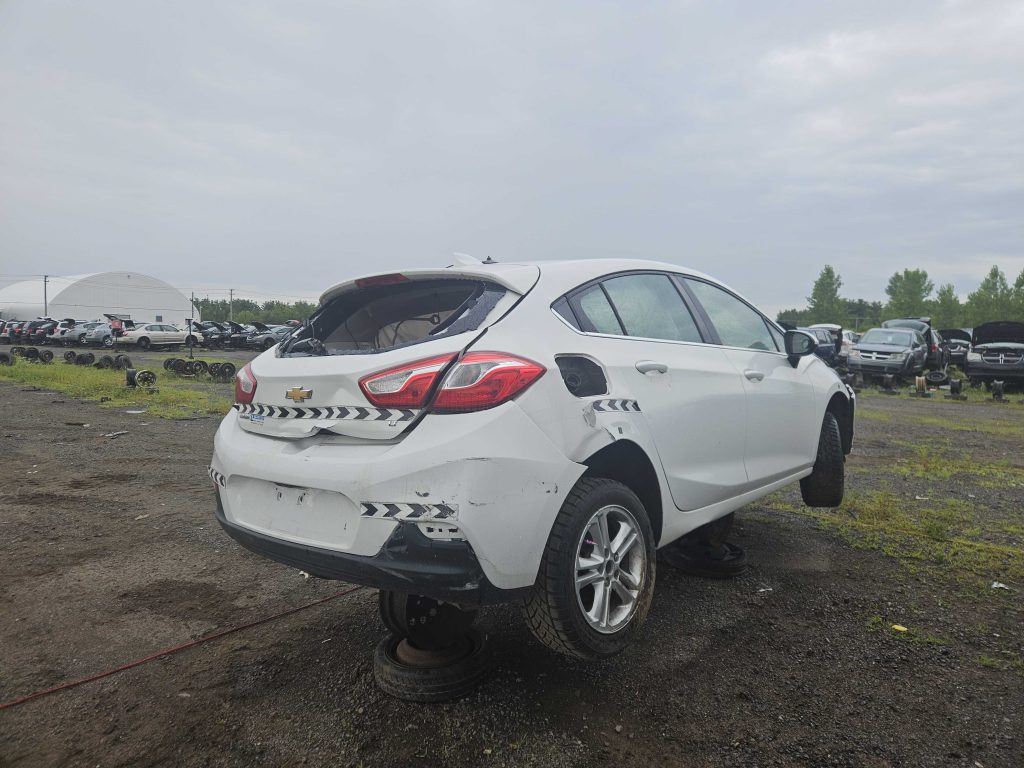 CHEVROLET CRUZE 2018
