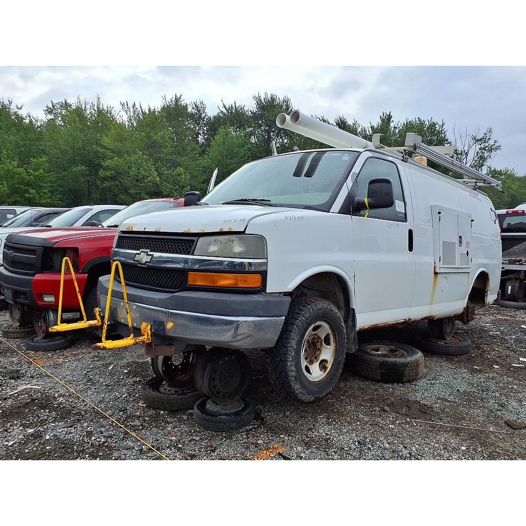 CHEVROLET EXPRESS VAN 2009