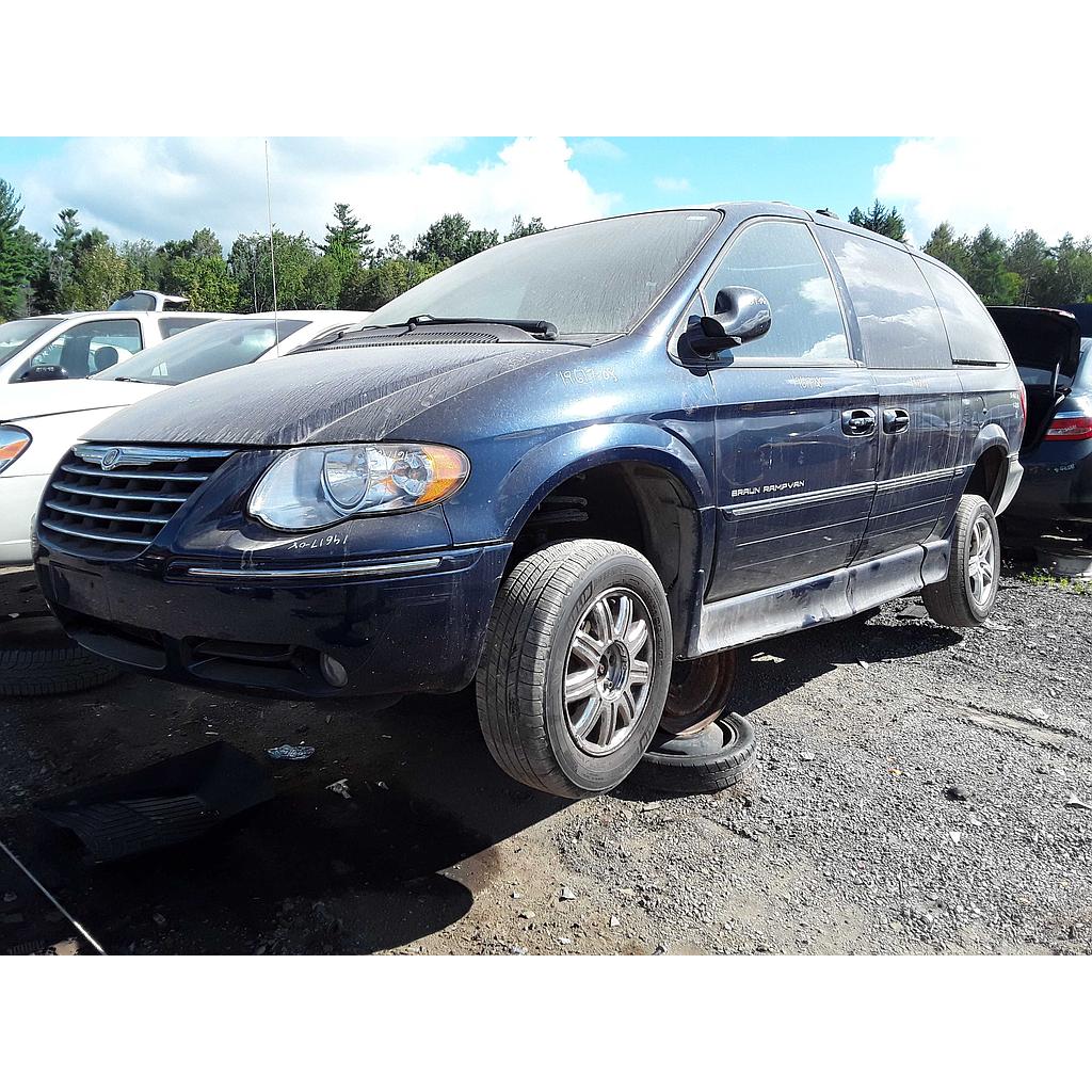 CHRYSLER TOWN & COUNTRY 2006