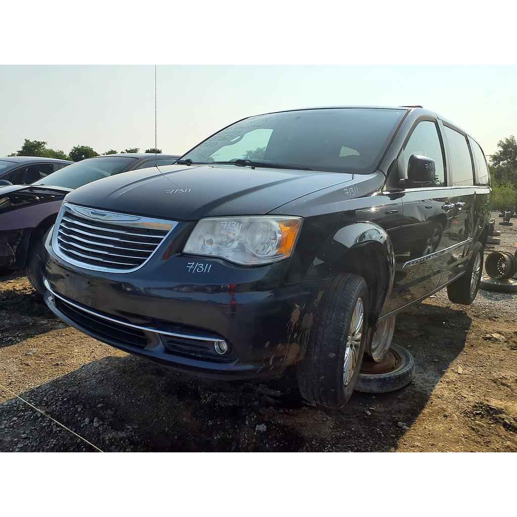 CHRYSLER TOWN & COUNTRY 2014