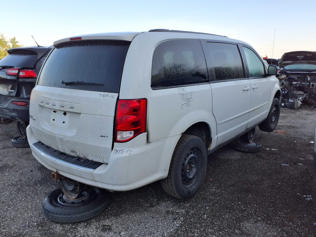 DODGE GRAND CARAVAN 2015