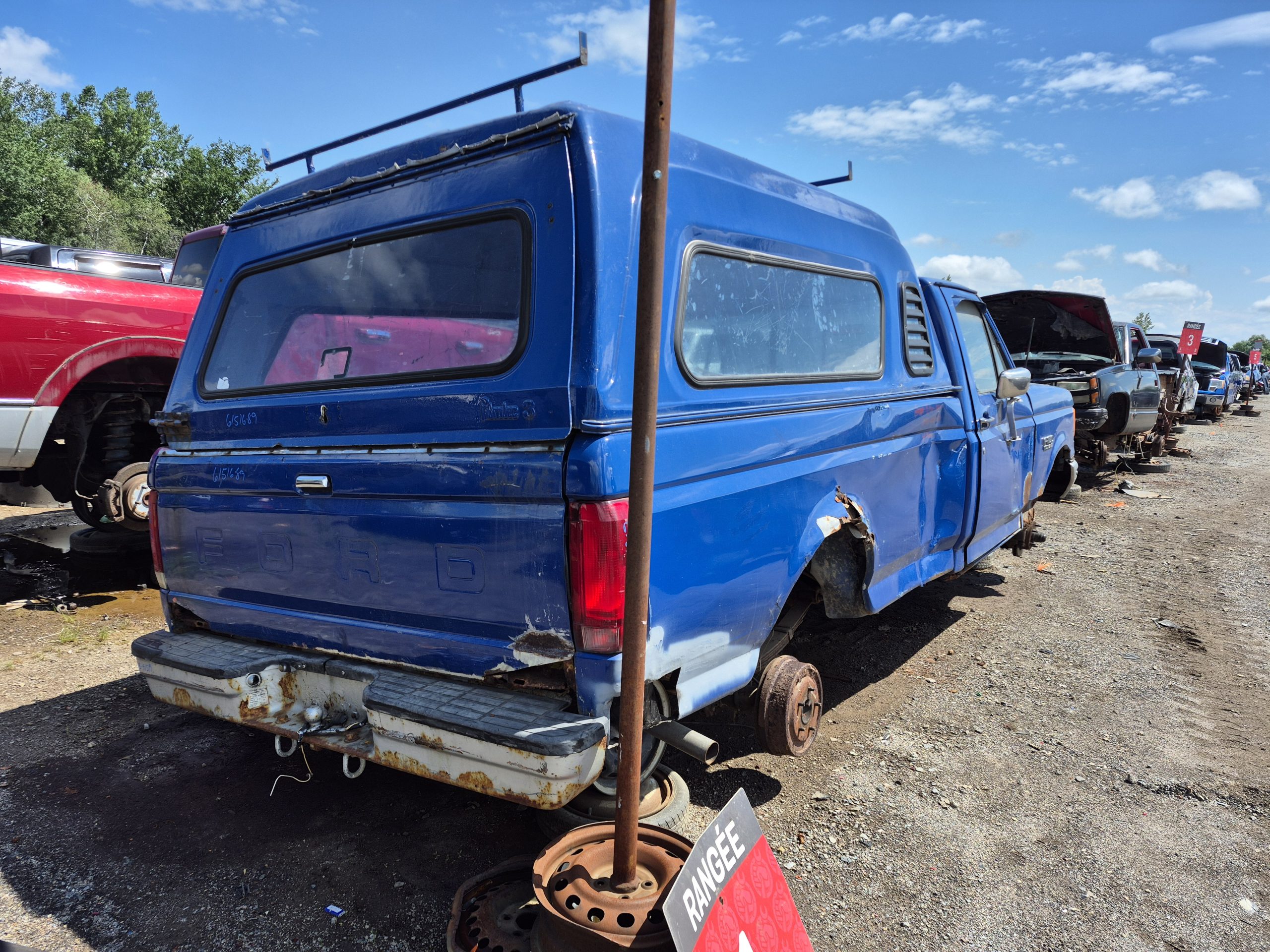 FORD 1/2 TON TRUCKS 1989