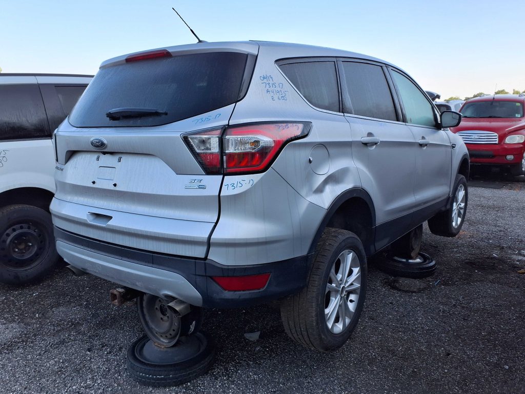 FORD ESCAPE 2017