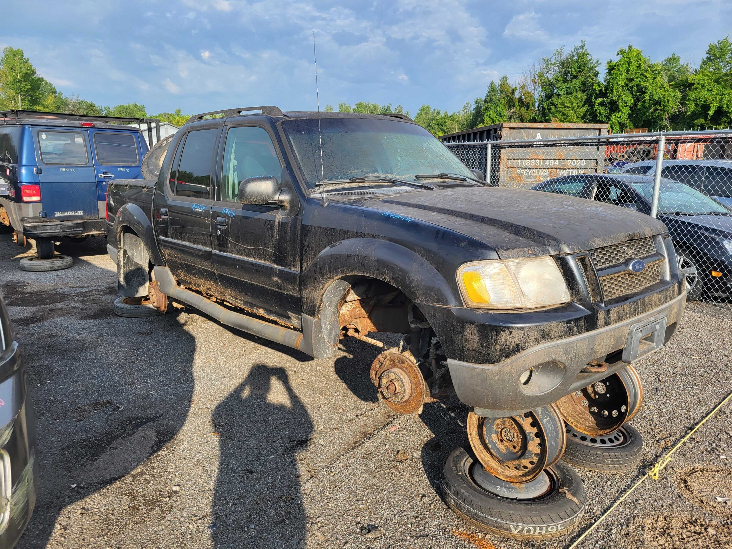 FORD EXPLORER 2004