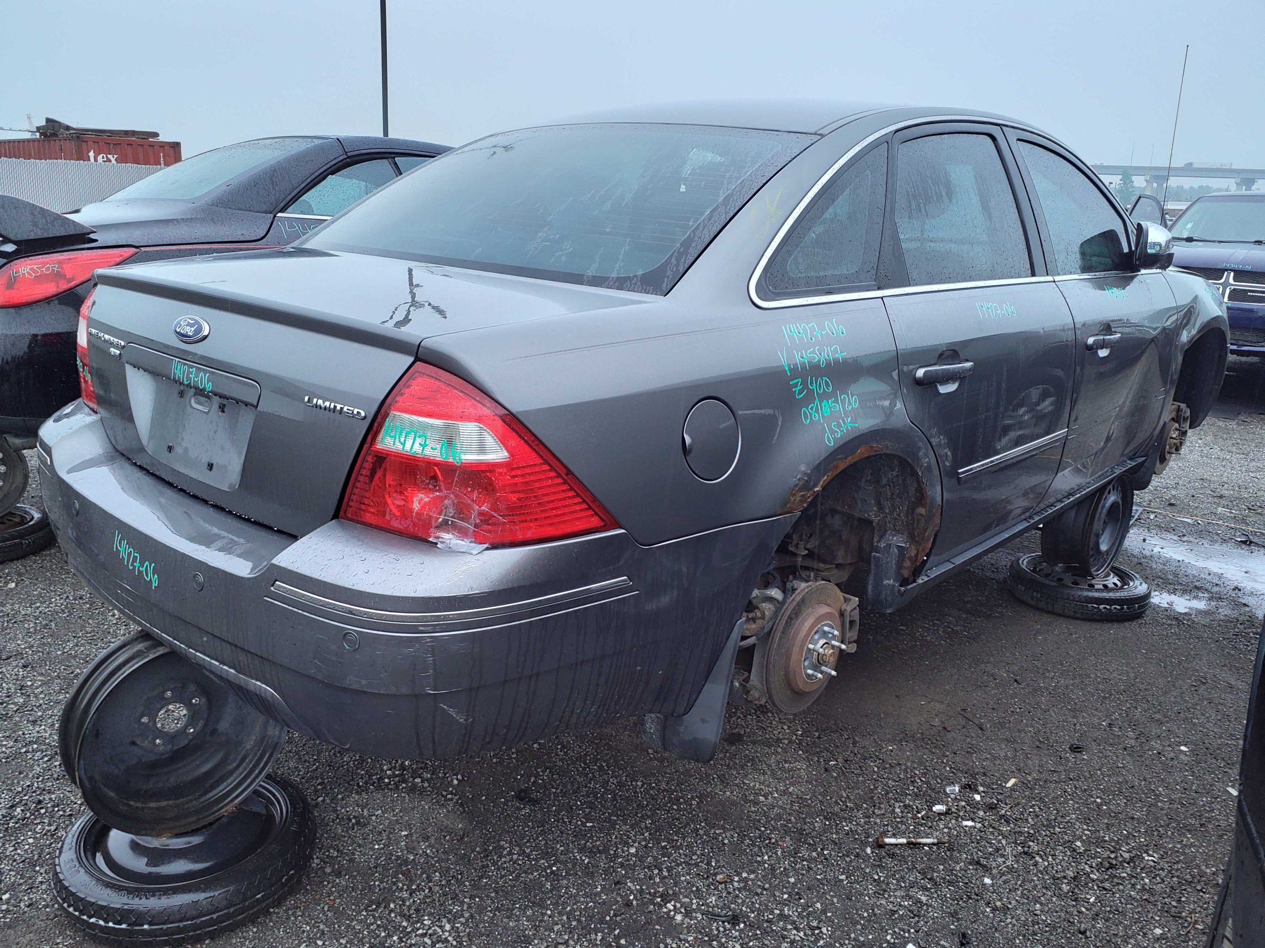 FORD FIVE HUNDRED 2006