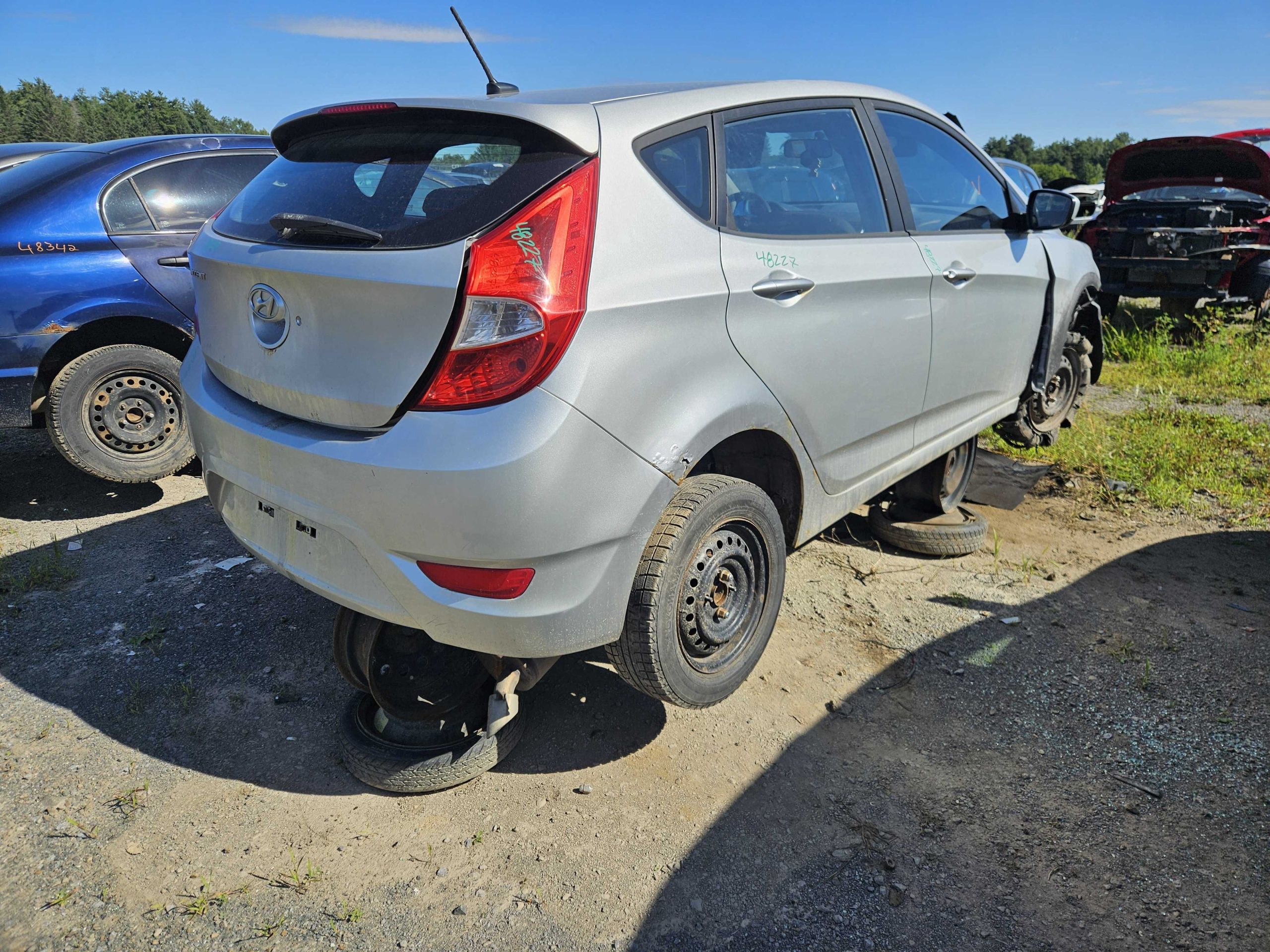 HYUNDAI ACCENT 2012