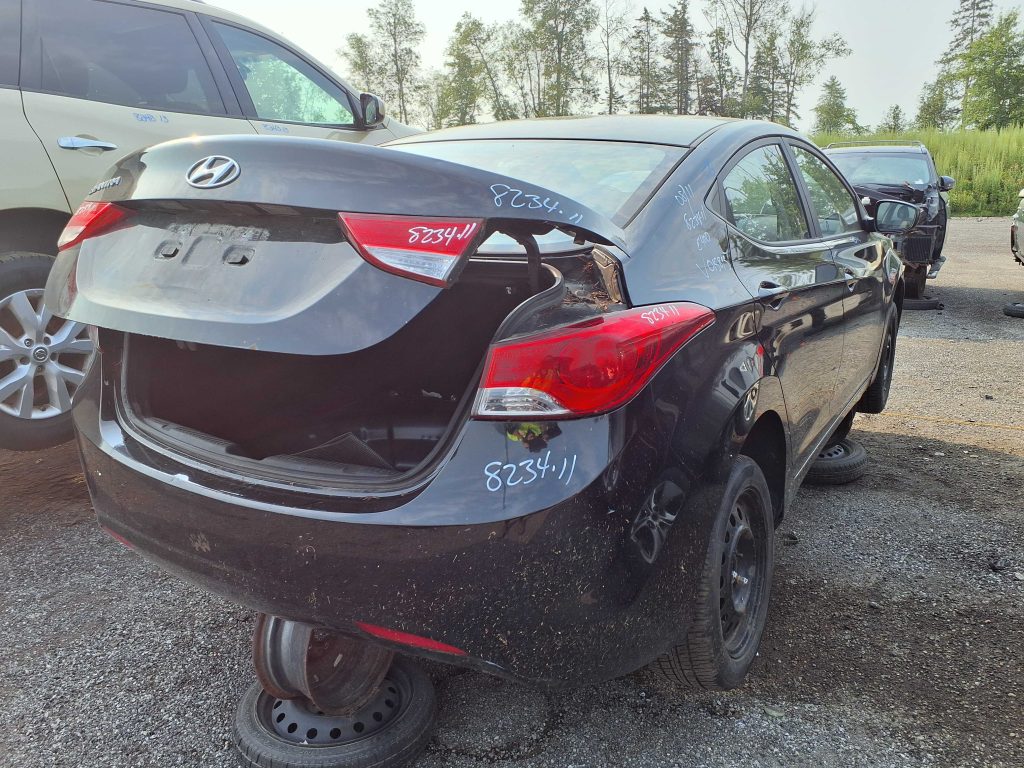 HYUNDAI ELANTRA 2011