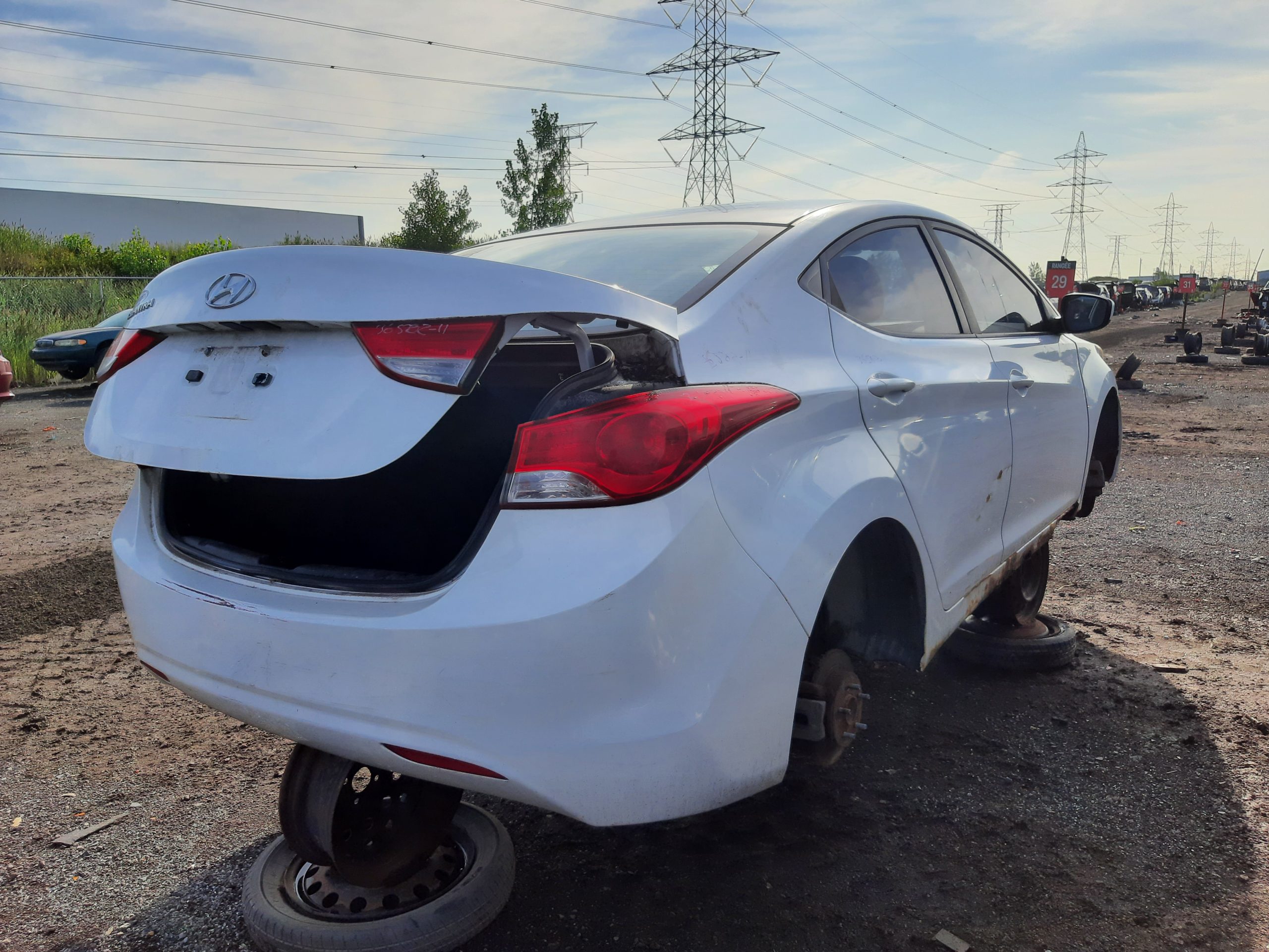 HYUNDAI ELANTRA 2011