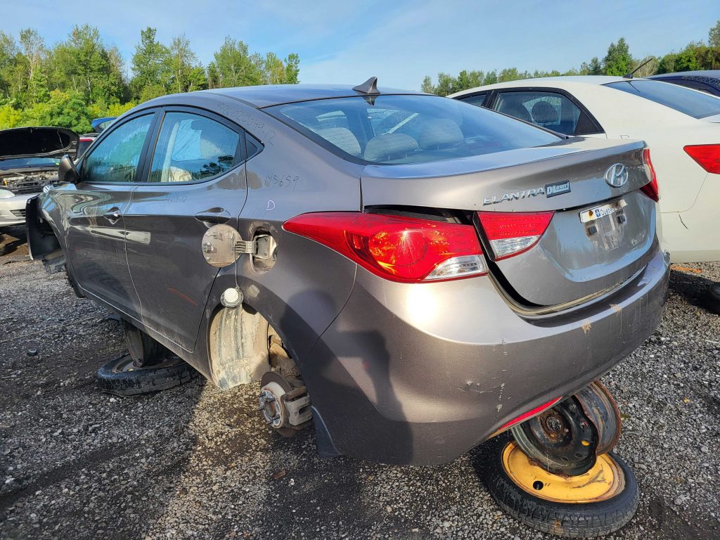HYUNDAI ELANTRA 2012