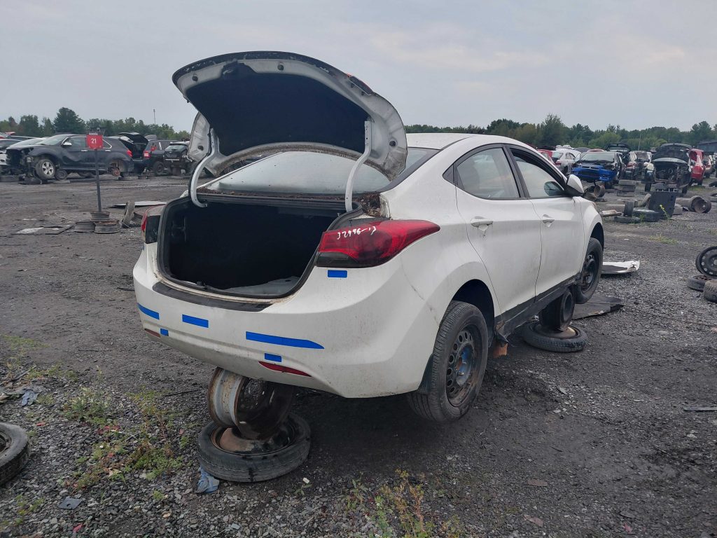 HYUNDAI ELANTRA 2013