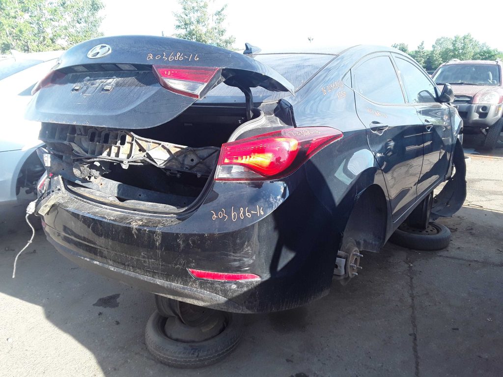 HYUNDAI ELANTRA 2016