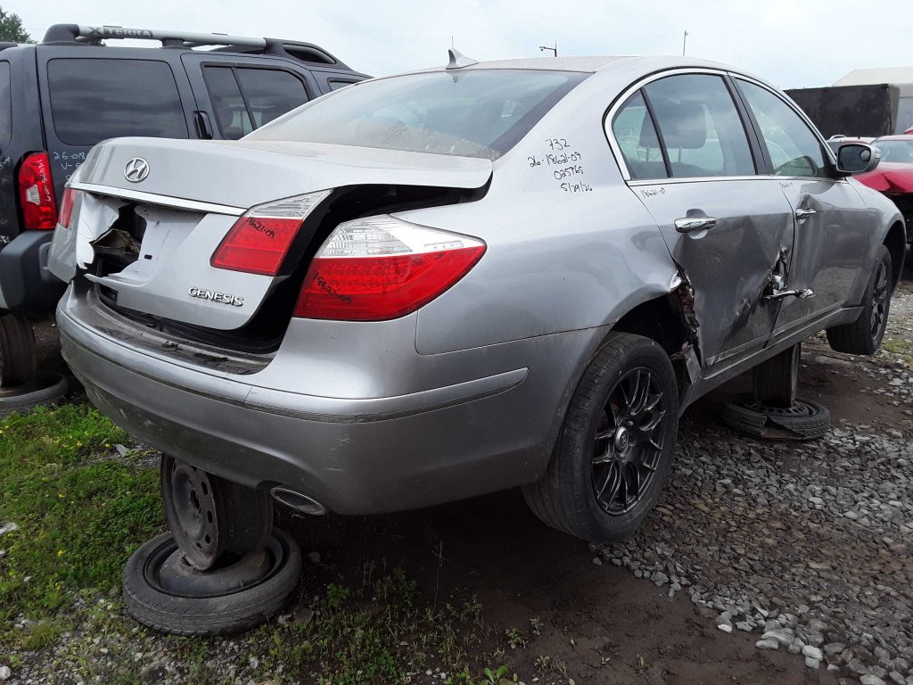 HYUNDAI GENESIS 2009