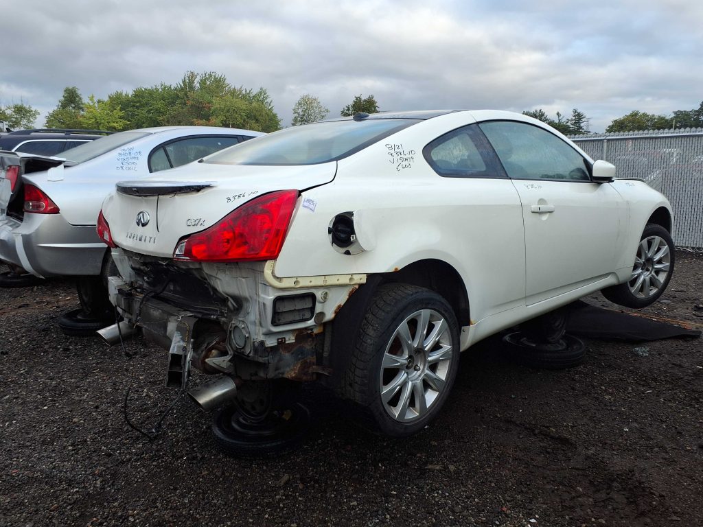 INFINITI G37 COUPE 2010