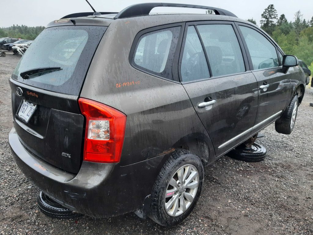 KIA RONDO 2010