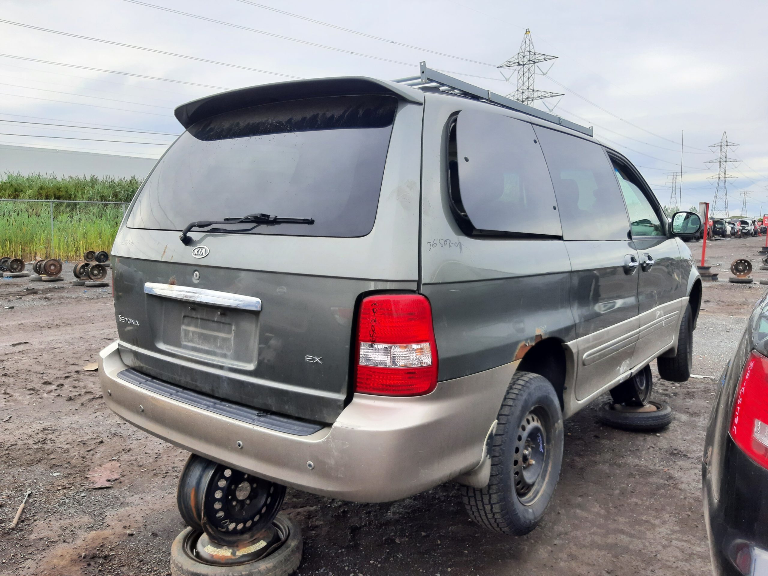 KIA SEDONA 2005