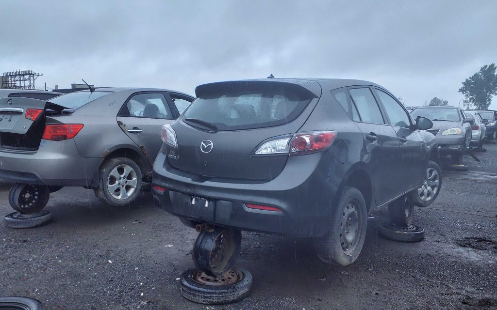 MAZDA MAZDA3 2010