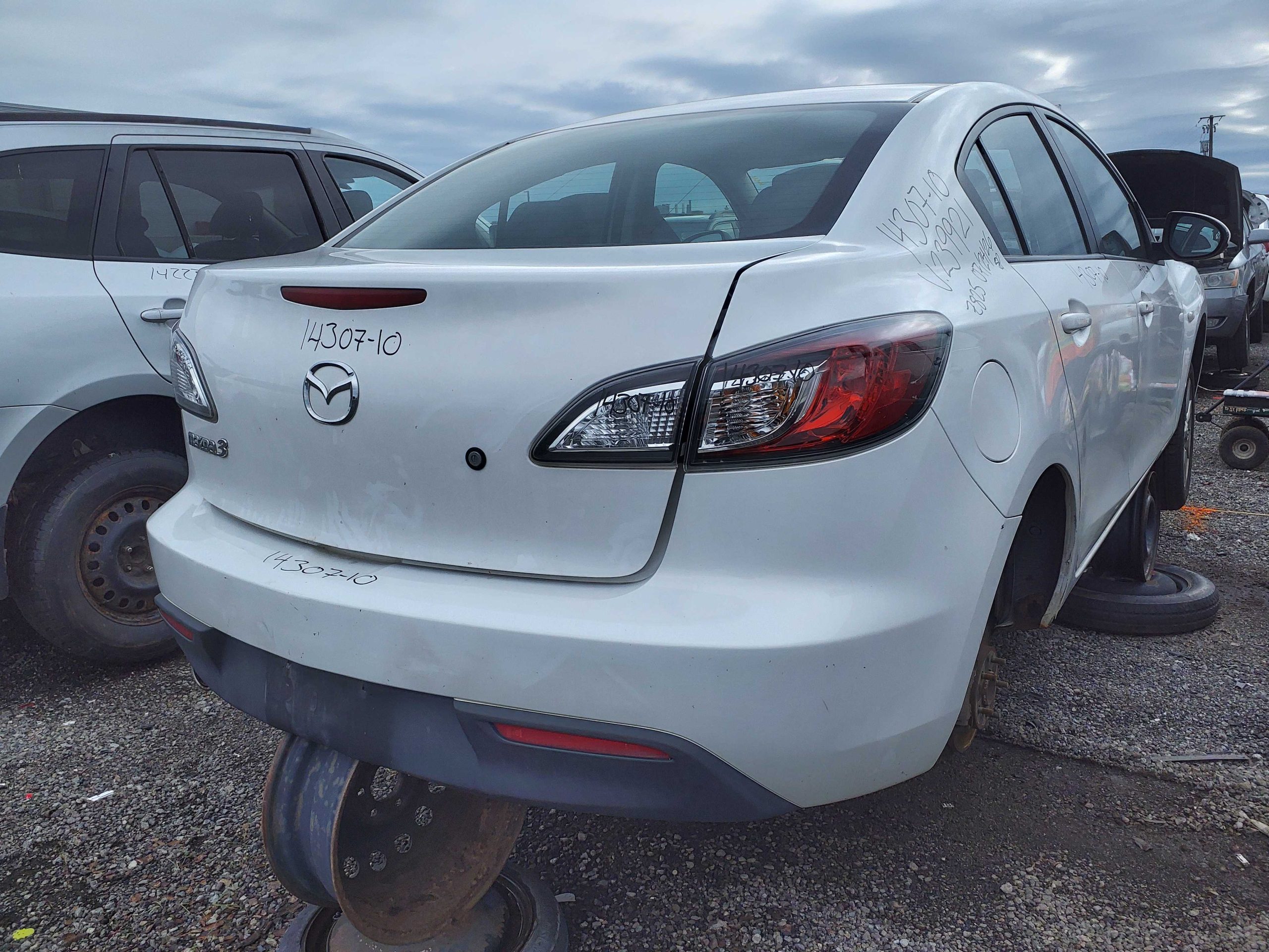 MAZDA MAZDA3 2010