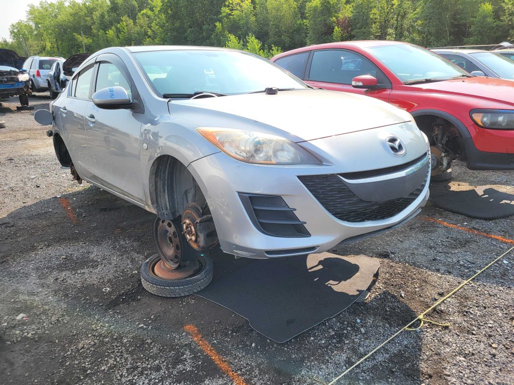 MAZDA MAZDA3 2010