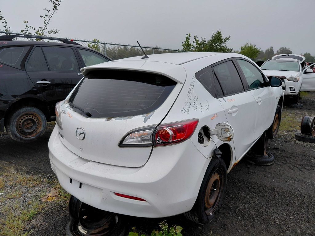 MAZDA MAZDA3 2010