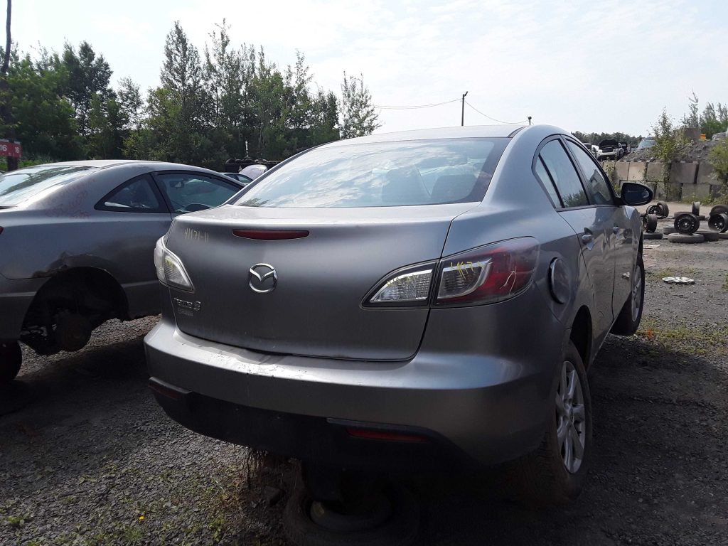 MAZDA MAZDA3 2011