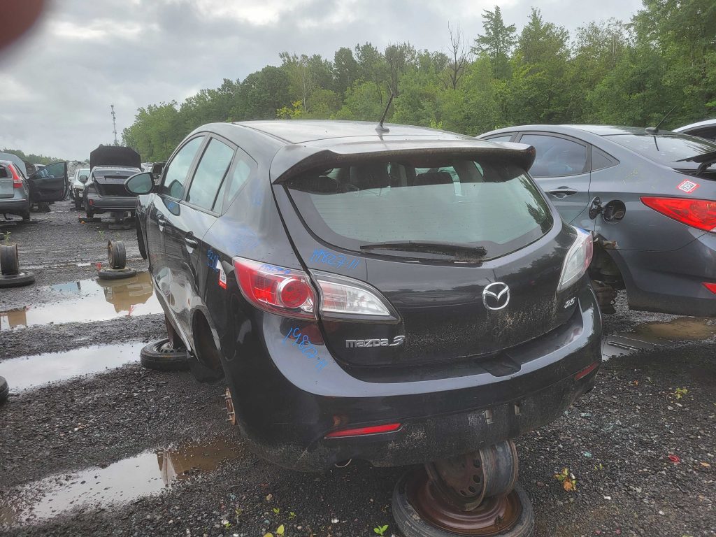 MAZDA MAZDA3 2011