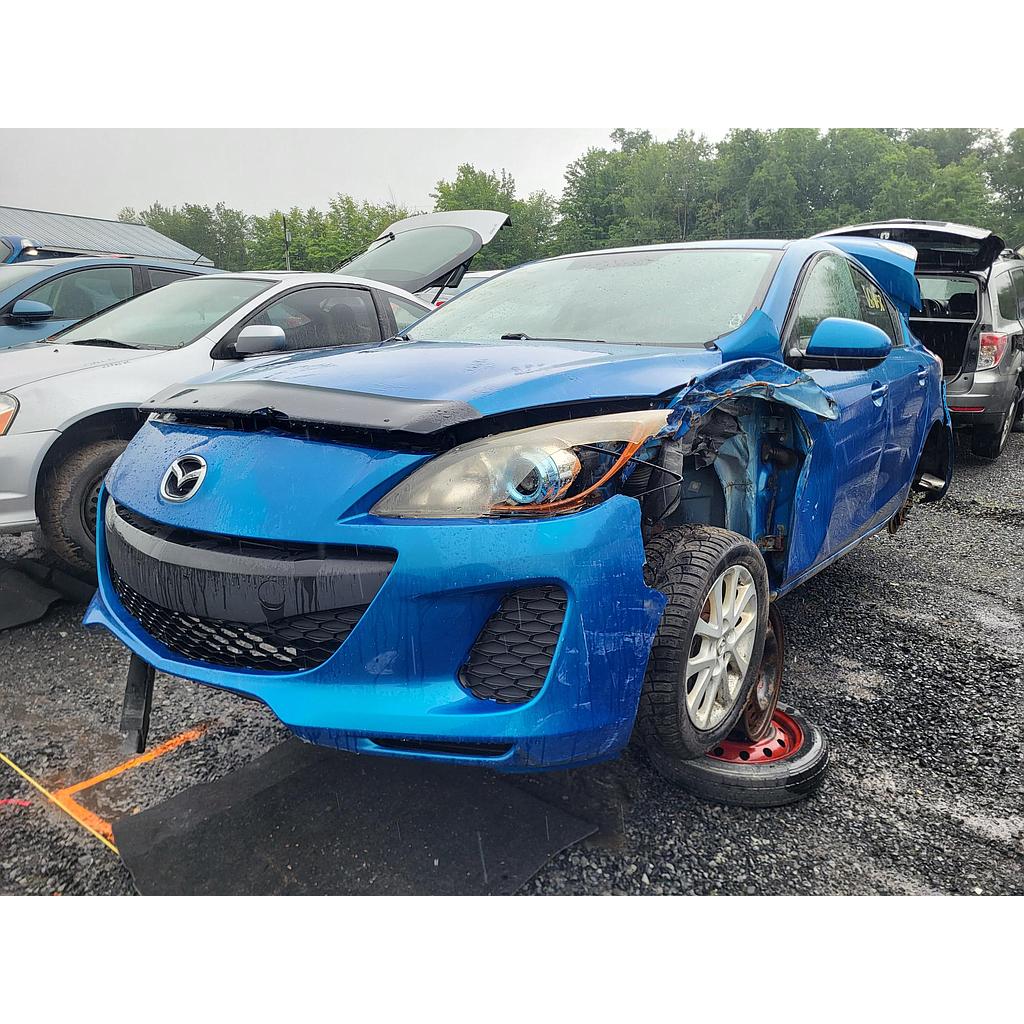MAZDA MAZDA3 2012