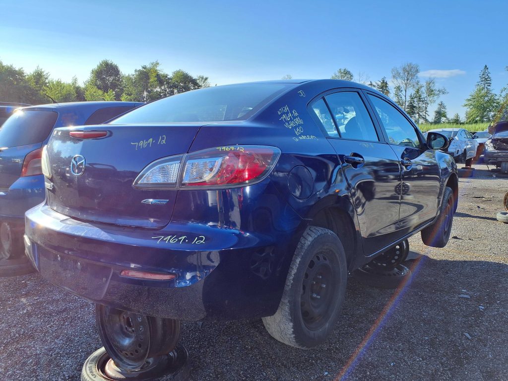 MAZDA MAZDA3 2012