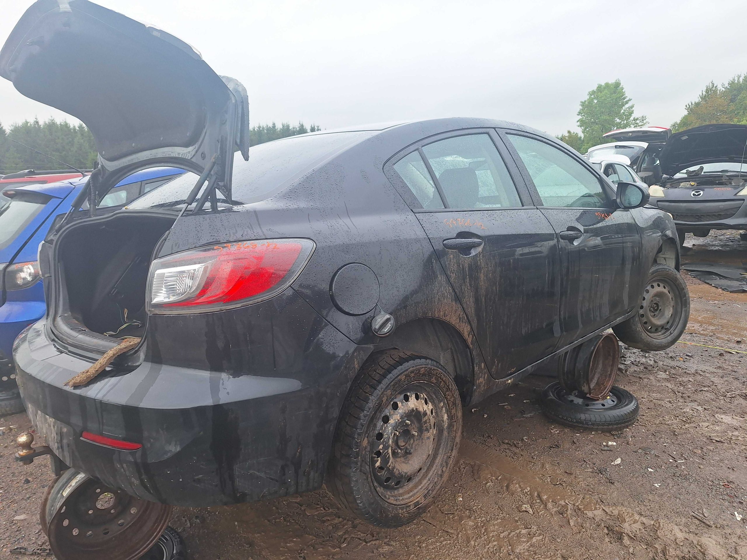 MAZDA MAZDA3 2012