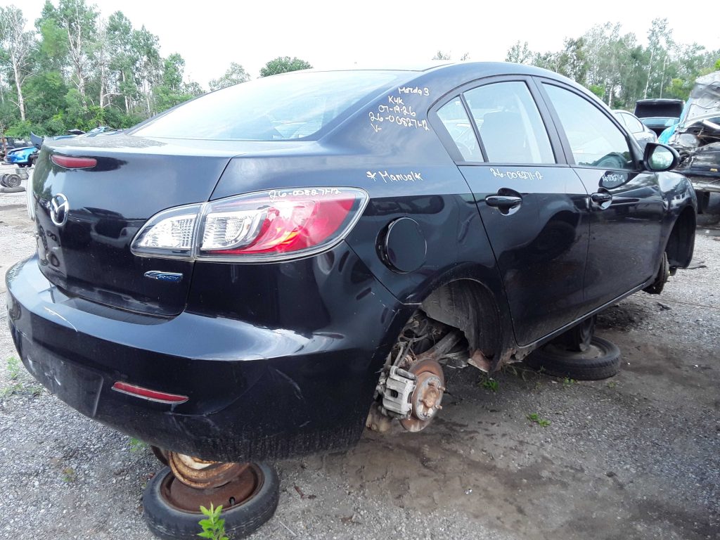 MAZDA MAZDA3 2012