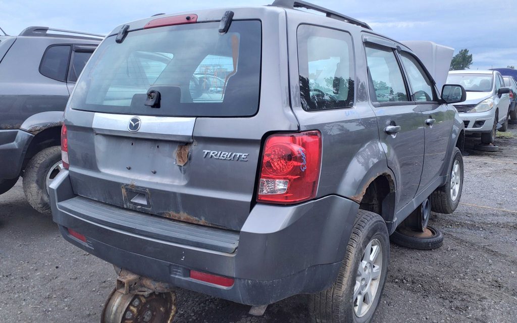 MAZDA TRIBUTE 2011