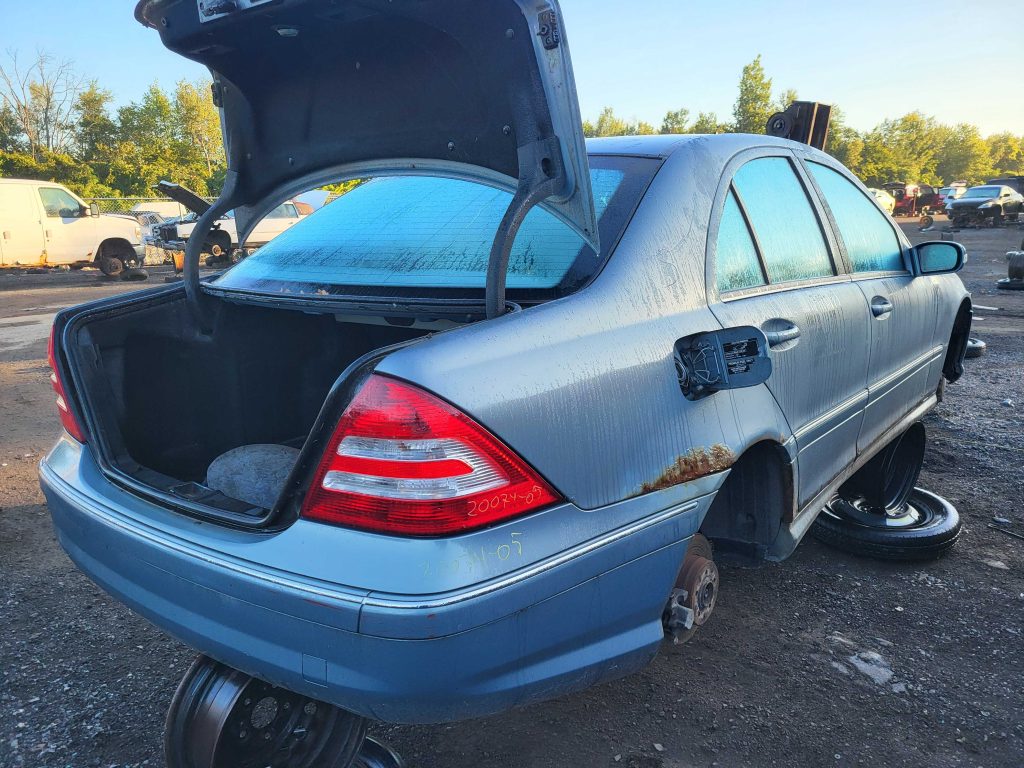 MERCEDES-BENZ C-CLASS 2005