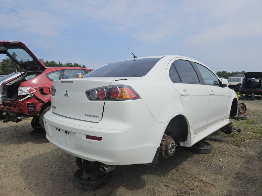 MITSUBISHI LANCER 2010