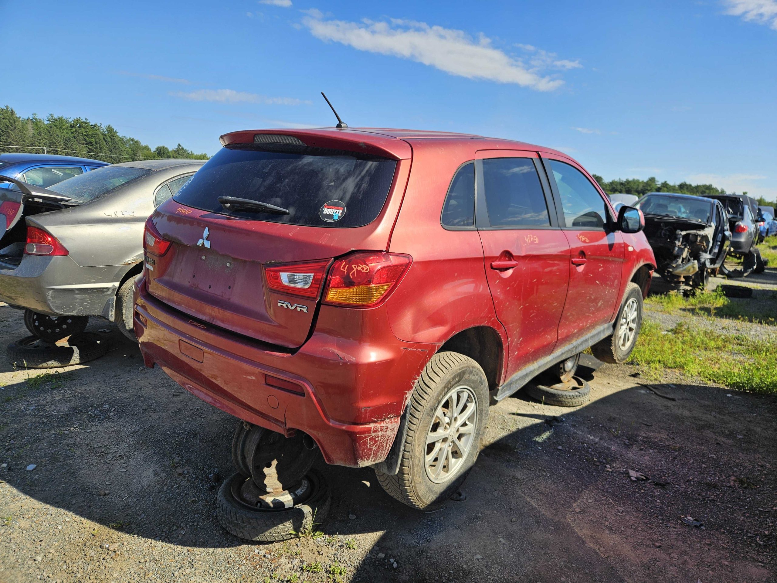 MITSUBISHI RVR 2011
