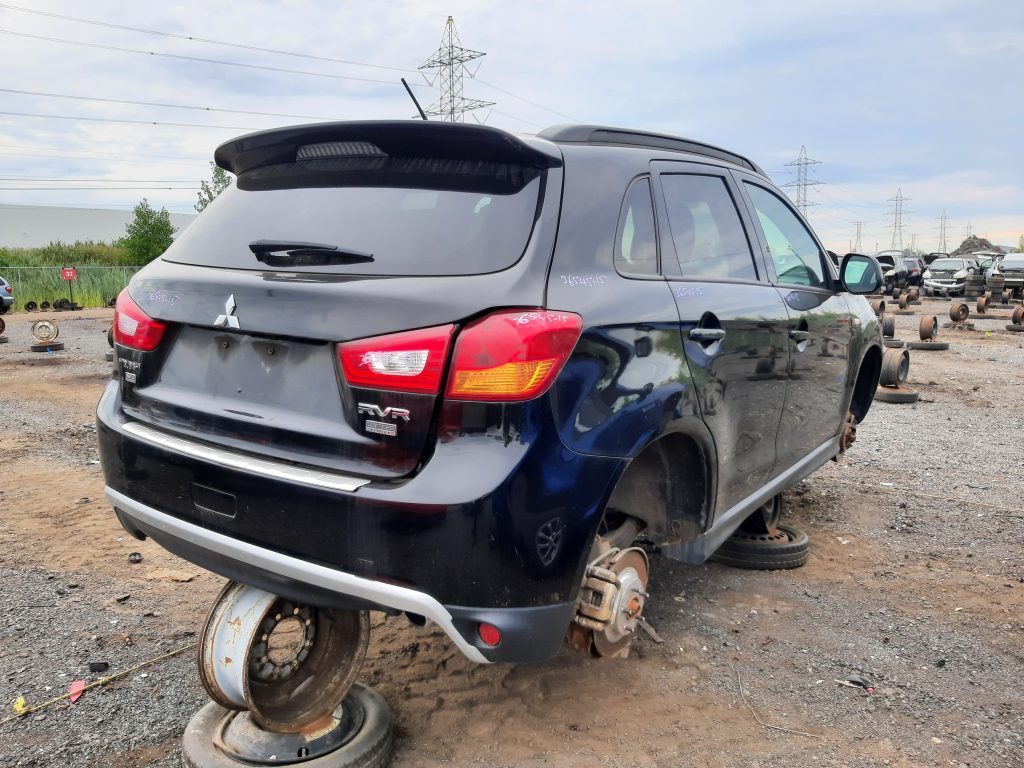 MITSUBISHI RVR 2015