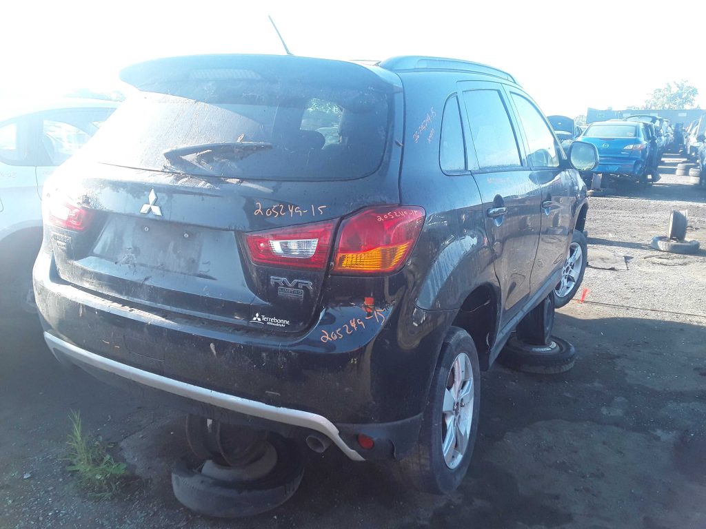 MITSUBISHI RVR 2015