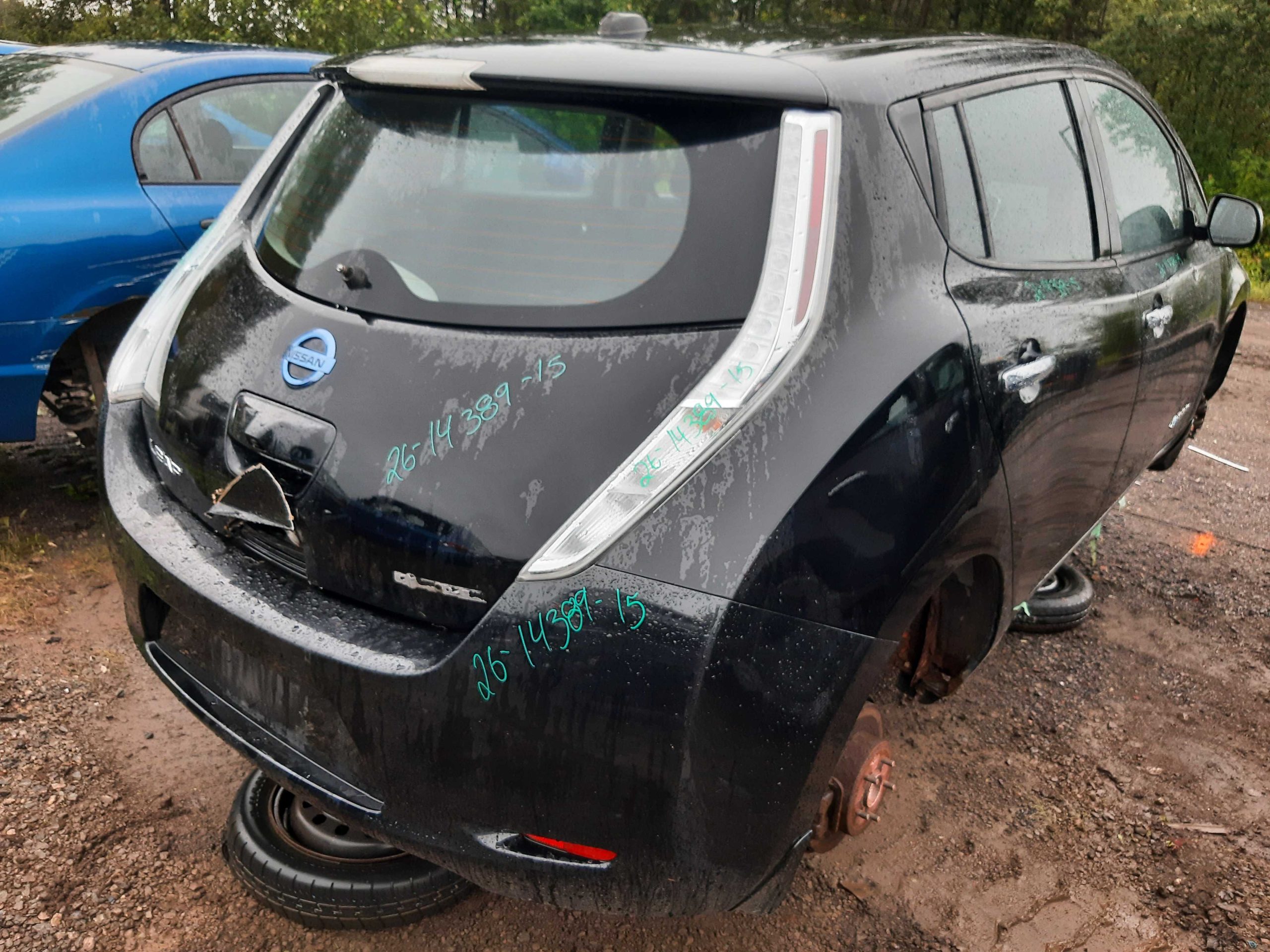 NISSAN LEAF 2015