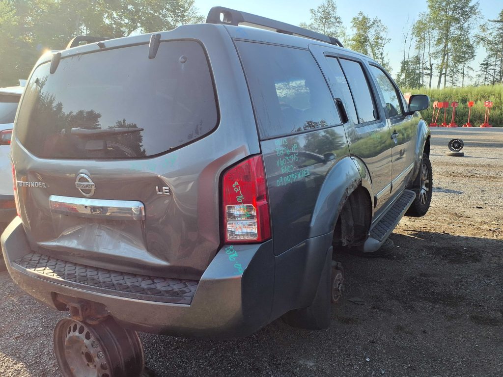 NISSAN PATHFINDER 2009