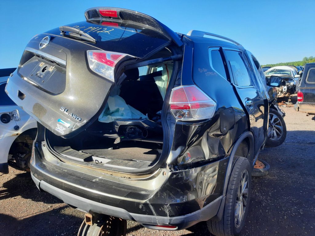 NISSAN ROGUE 2015
