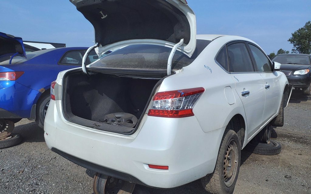 NISSAN SENTRA 2015