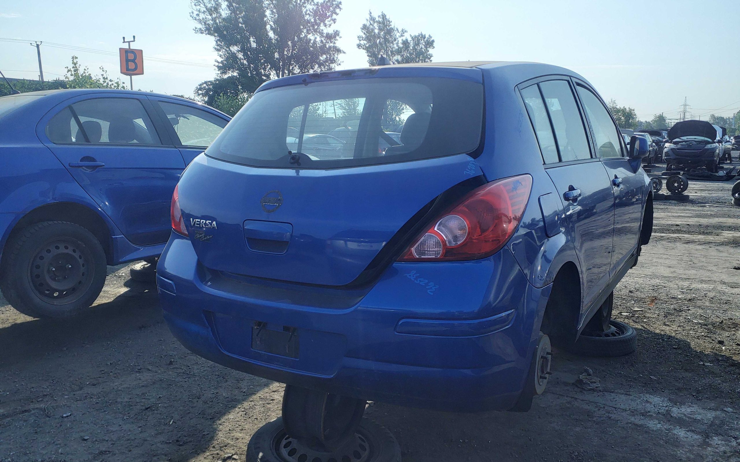 NISSAN VERSA 2009