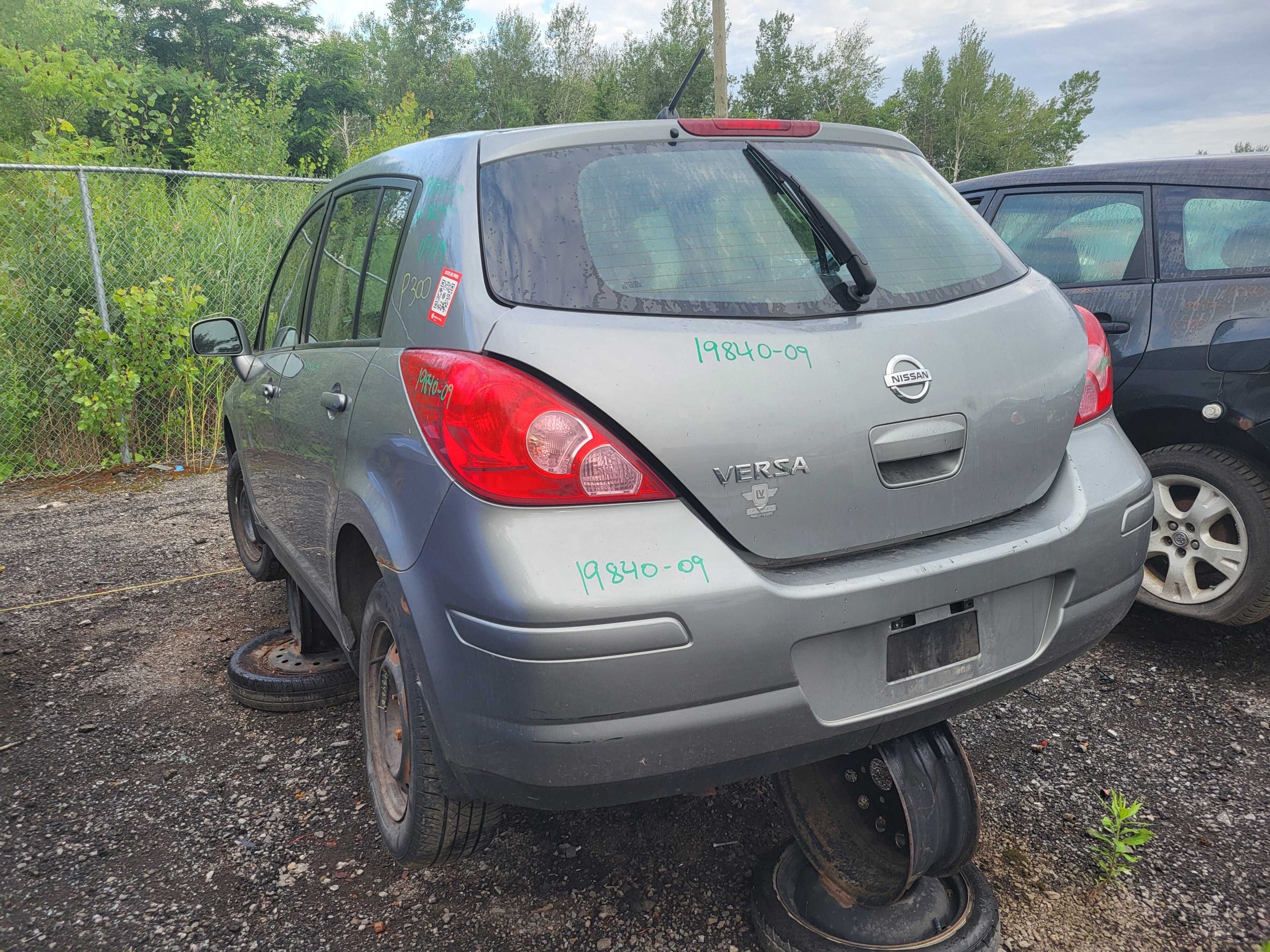 NISSAN VERSA 2009