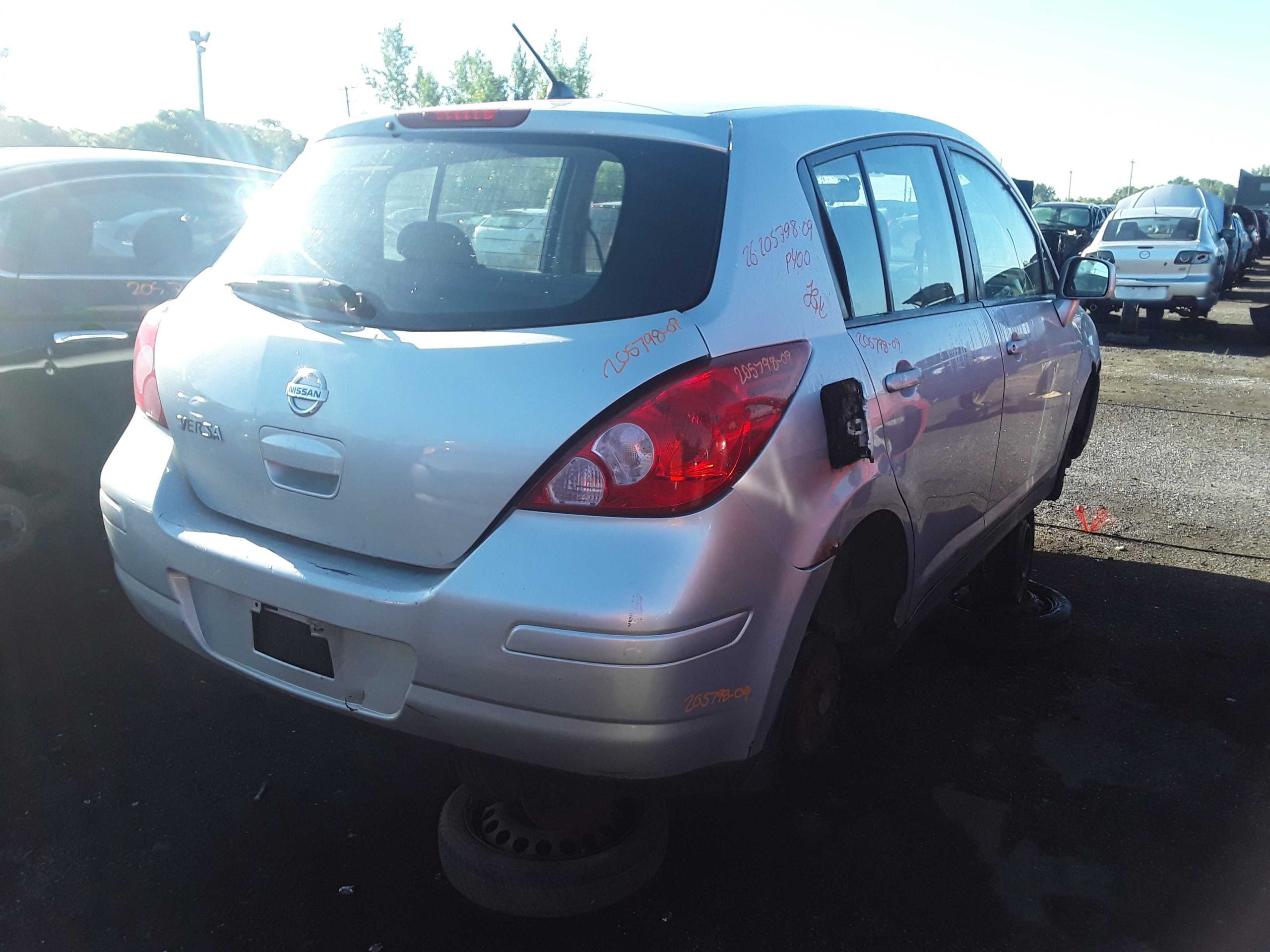 NISSAN VERSA 2009