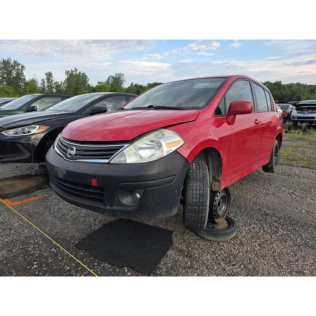 NISSAN VERSA 2010