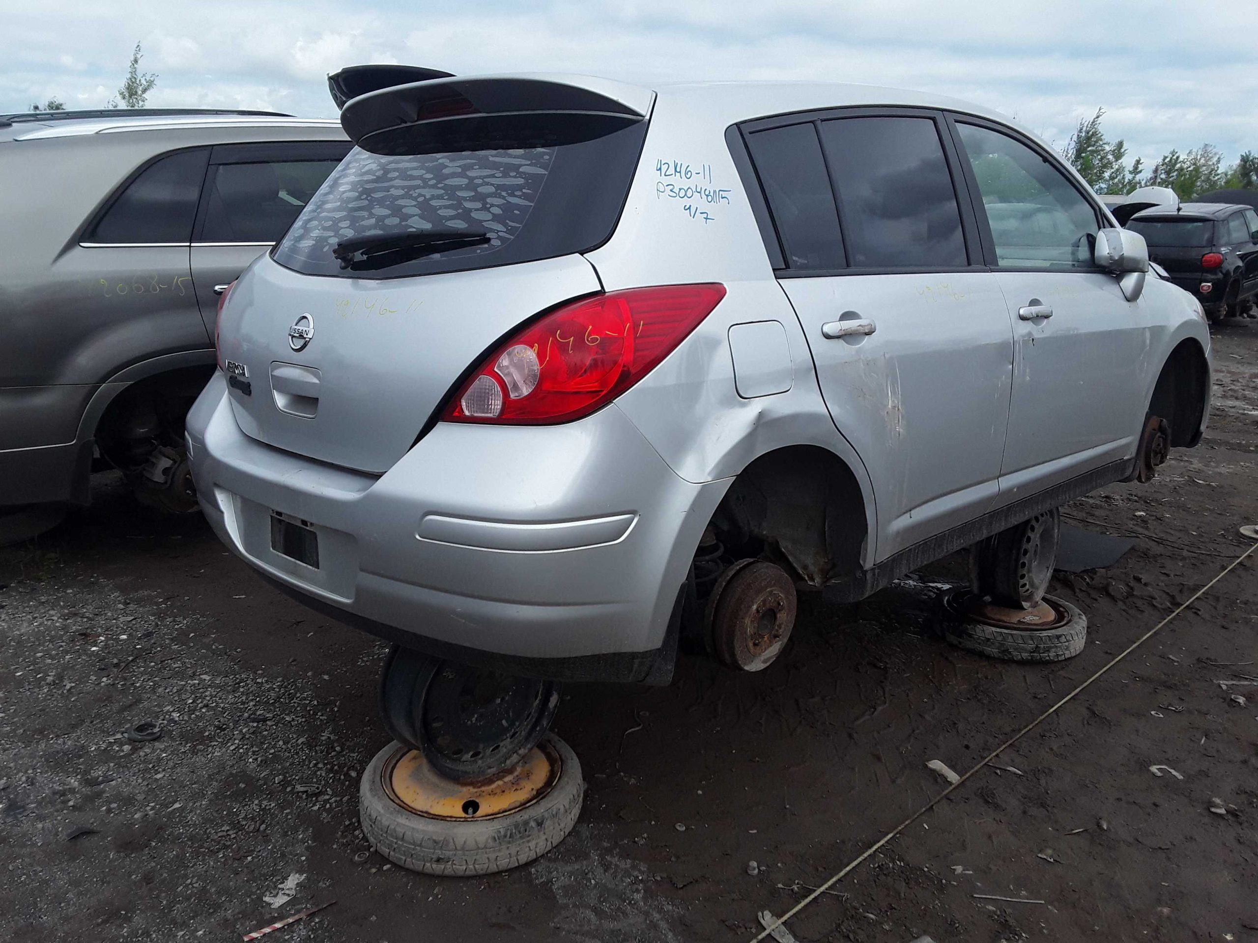 NISSAN VERSA 2011