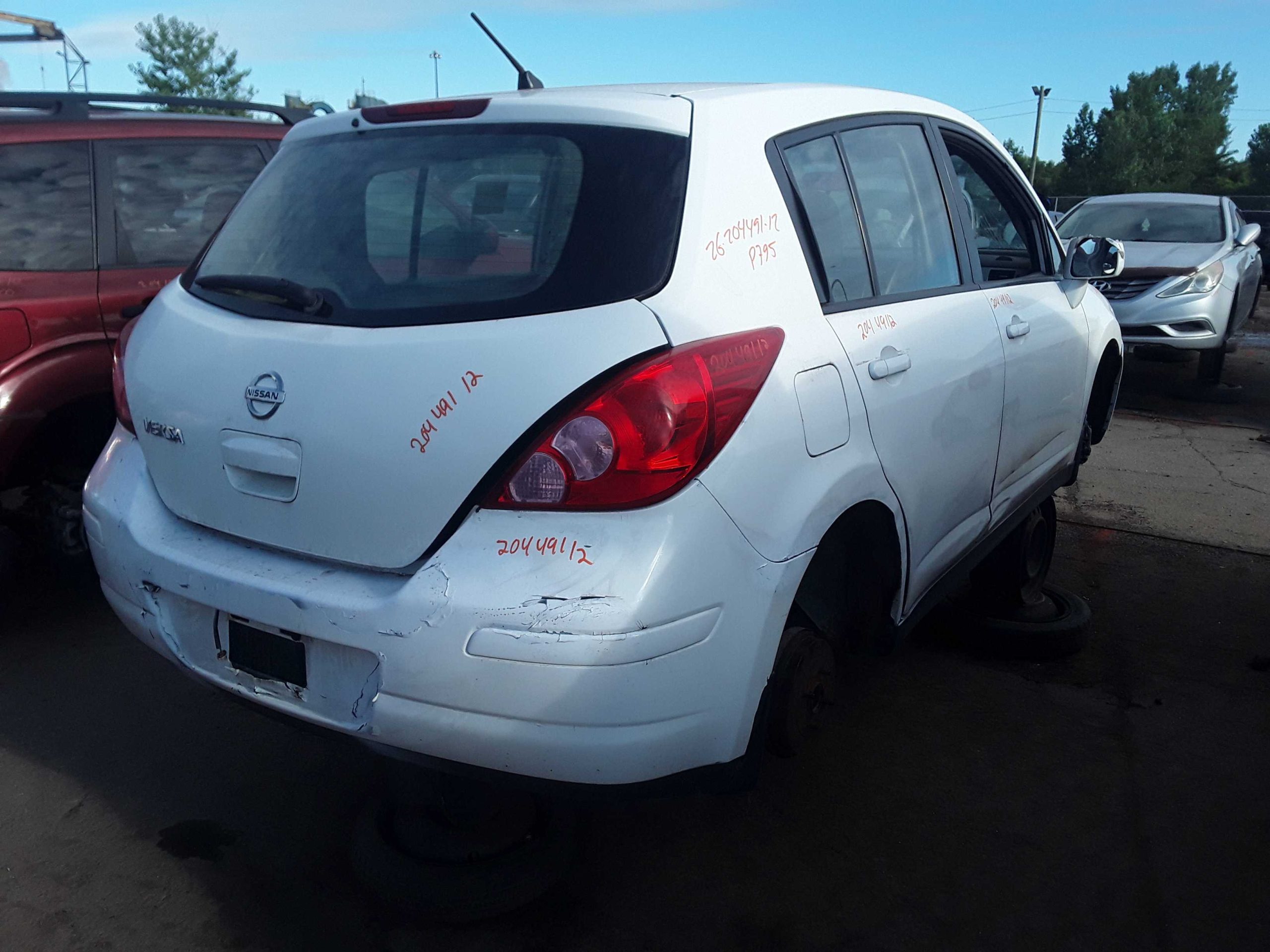 NISSAN VERSA 2012