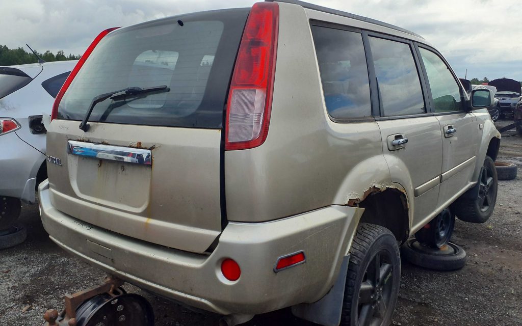 NISSAN X-TRAIL 2005