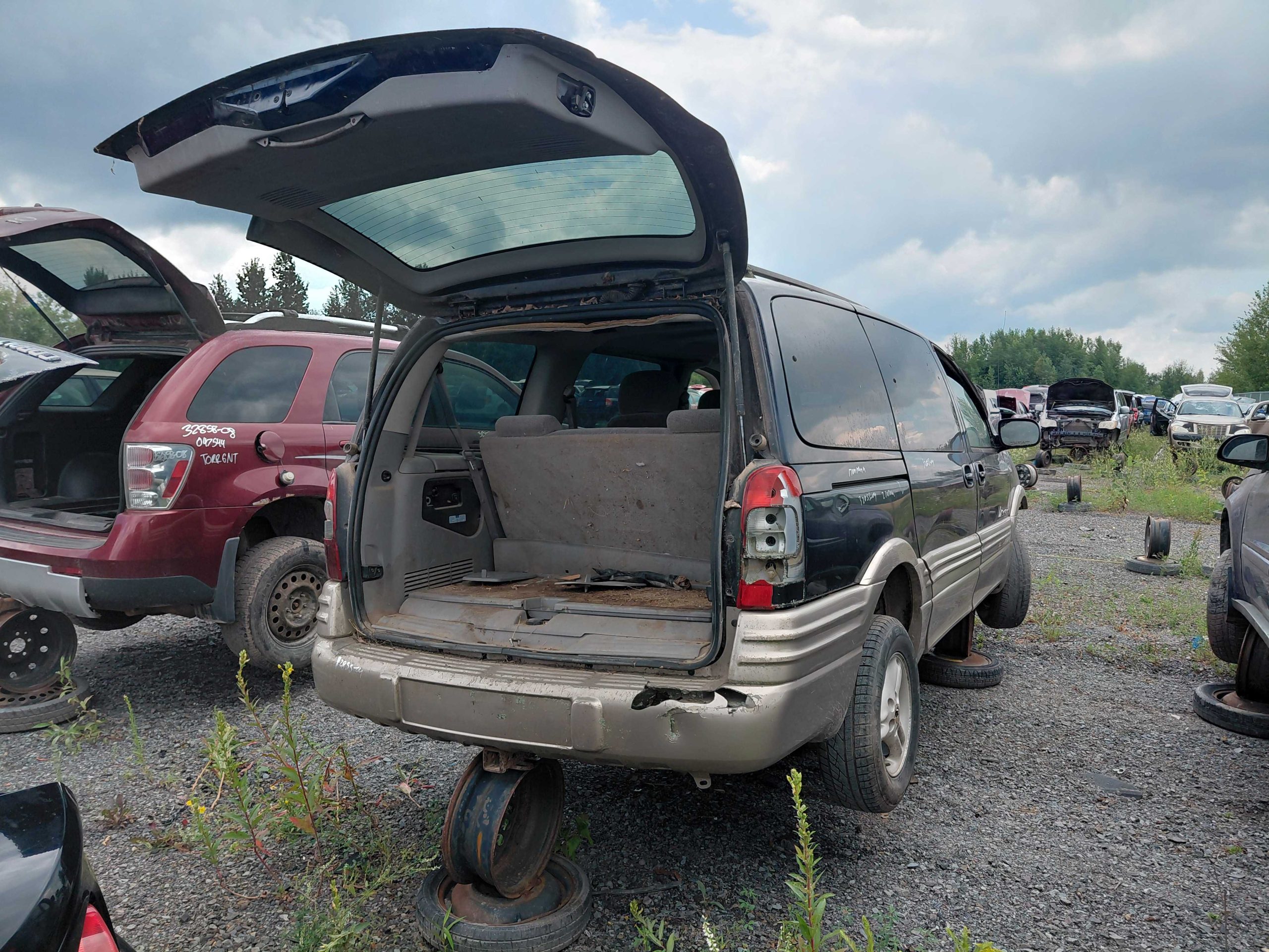 PONTIAC MONTANA 2004