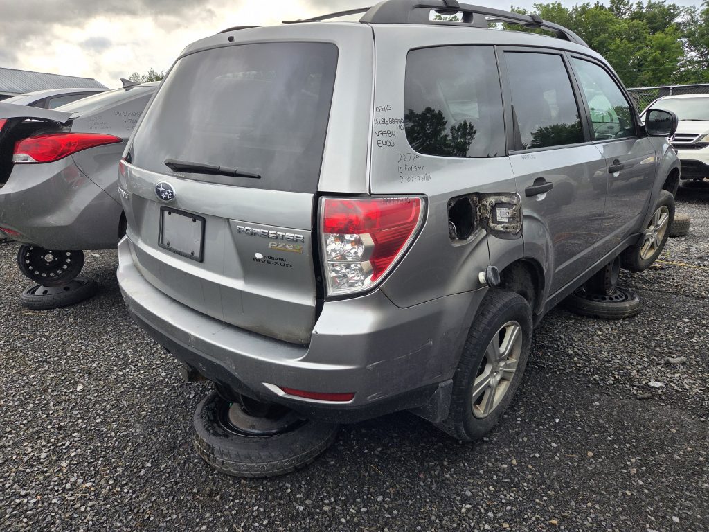 SUBARU FORESTER 2010