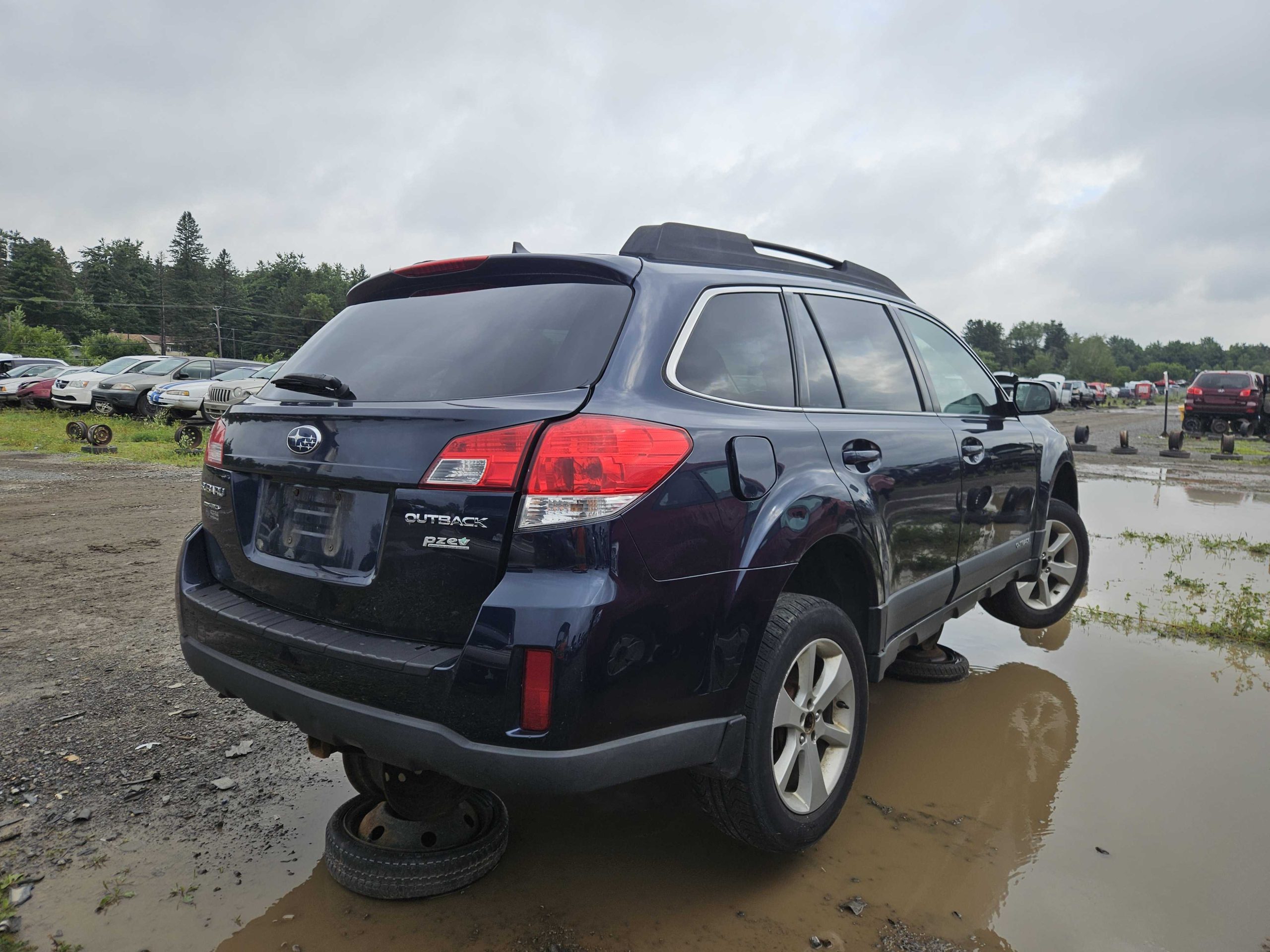 SUBARU OUTBACK 2014